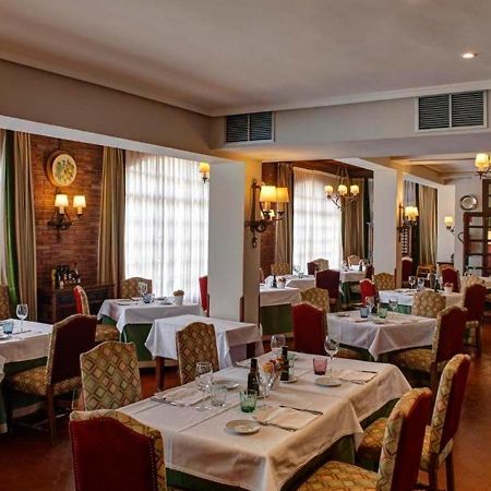 Parador De קלהורה מראה חיצוני תמונה