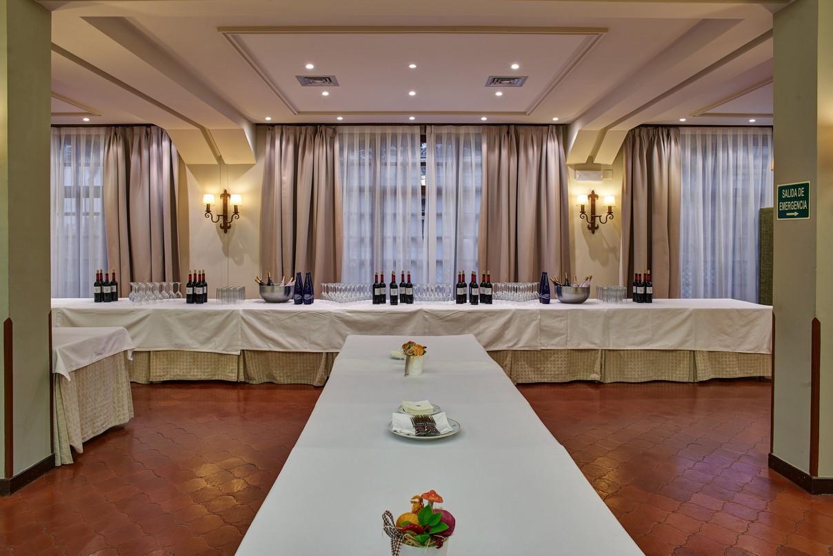 Parador De קלהורה מראה חיצוני תמונה