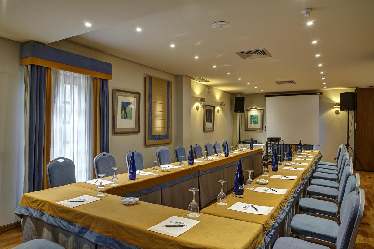 Parador De קלהורה מראה חיצוני תמונה