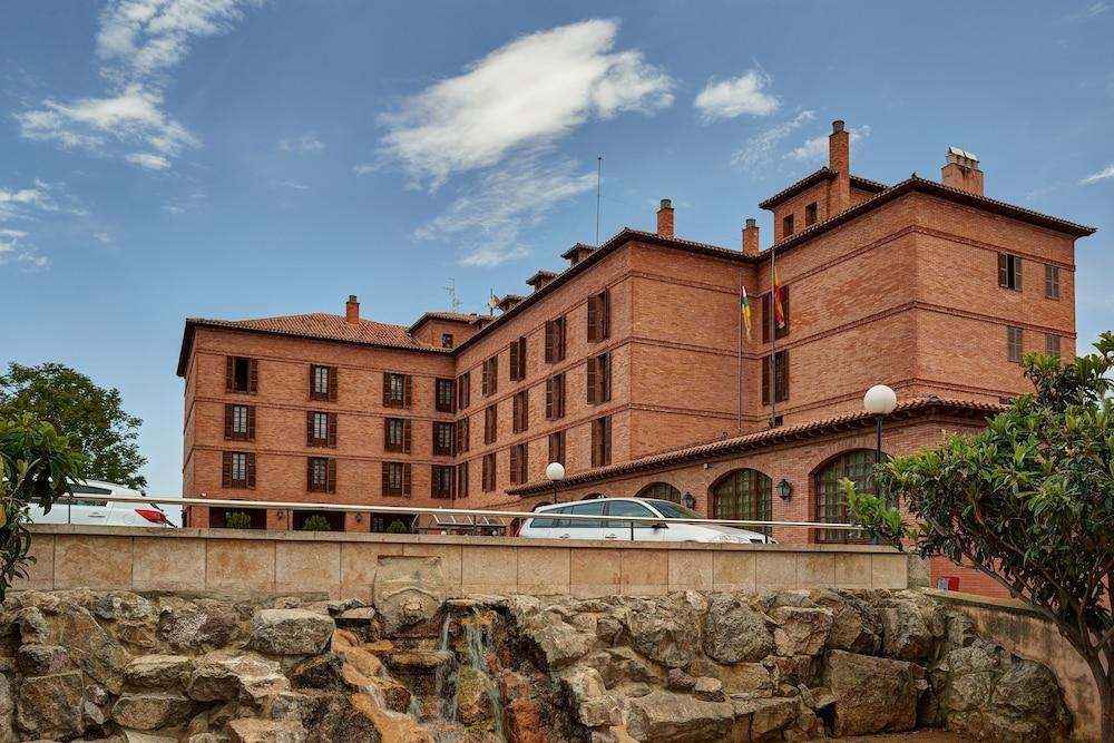 Parador De קלהורה מראה חיצוני תמונה